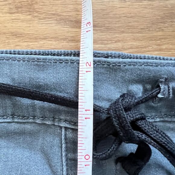 Torrid Jeans Size 3 Gray/Black Crop Pull-On Weekend Straight Super Soft Mid Rise - Picture 7 of 9